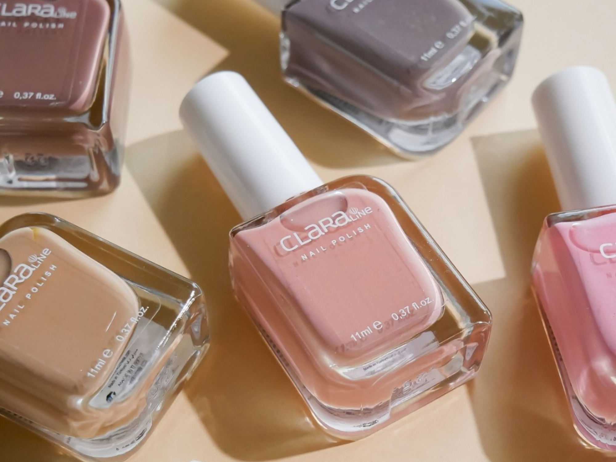Claraline_nailpolish.png